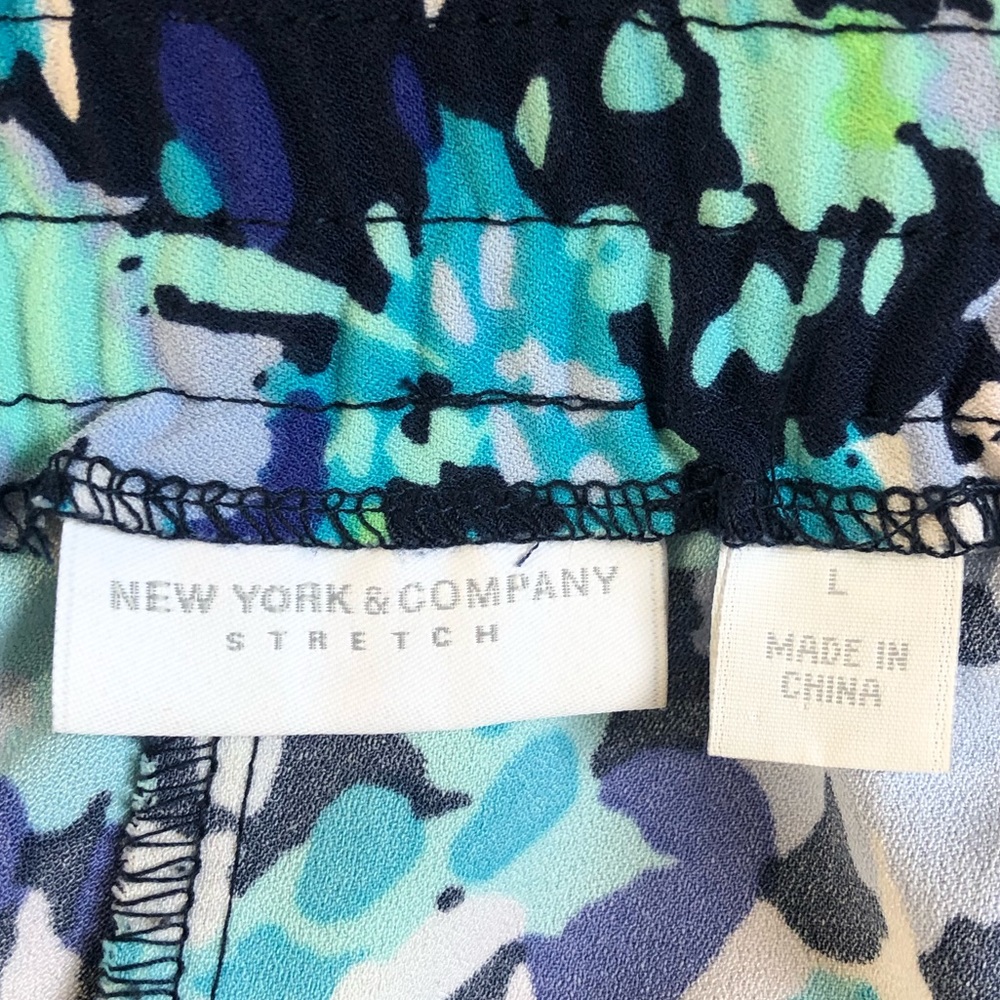 New York & Company Jogger Size Large - Picture 8 of 11